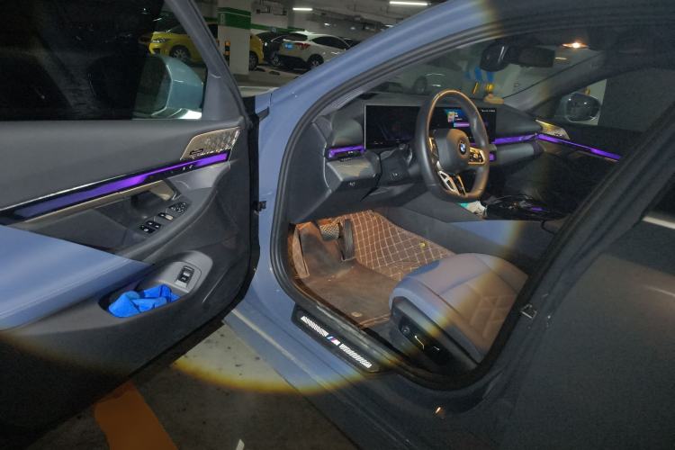 Used BMW 5 Series 2024 530Li Luxury Edition M Sport Package