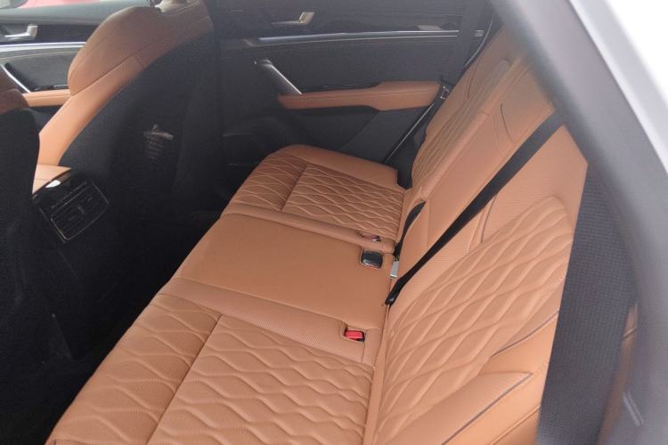 Used BYD Tang New Energy 2023 DM-i Champion Edition 112KM Prestige Model Interior 4