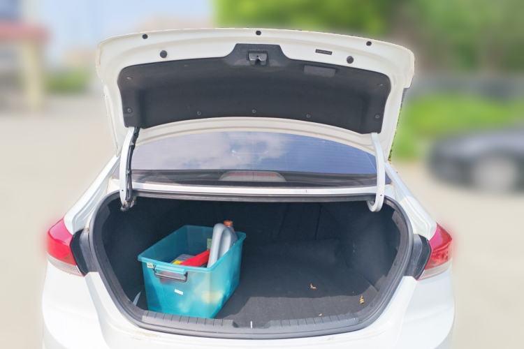 Used Hyundai Elantra (6th Generation / Lingdong) 2016 1.6L Automatic ZhiXuan · Luxury Version