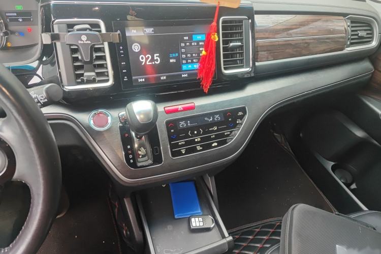 Used Honda Elysion 2016 2.4L Luxury Edition
