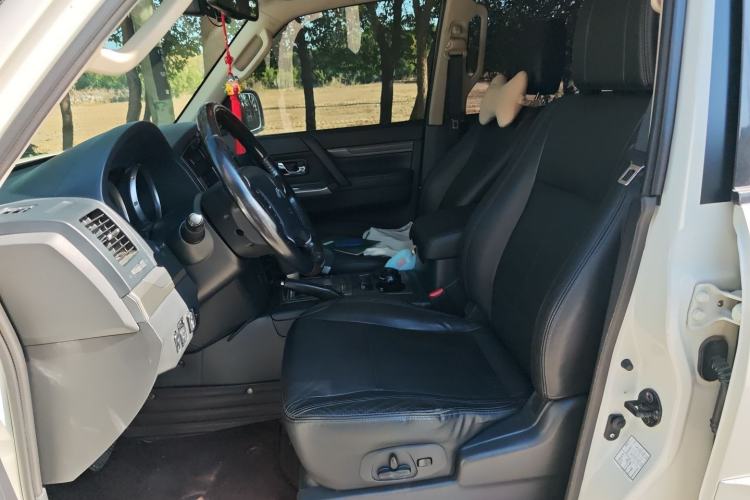 Used Mitsubishi Pajero (Import) 2016 3.0L Automatic Prestige Version China V Standard
