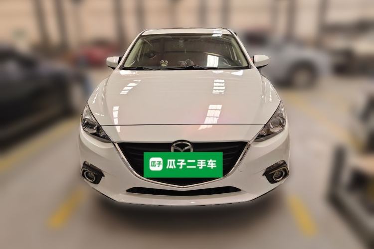Used Mazda 3 Axela 2014 Sedan 2.0L Automatic Sport Model
