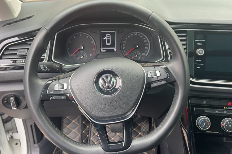 Used Volkswagen T-ROC 2018 280TSI DSG Four-Wheel Drive Comfort Version China V Standard