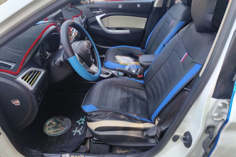 Used CHANGAN Alsvin V7 2015 1.6L Automatic Enjoyment Model China V Standard
