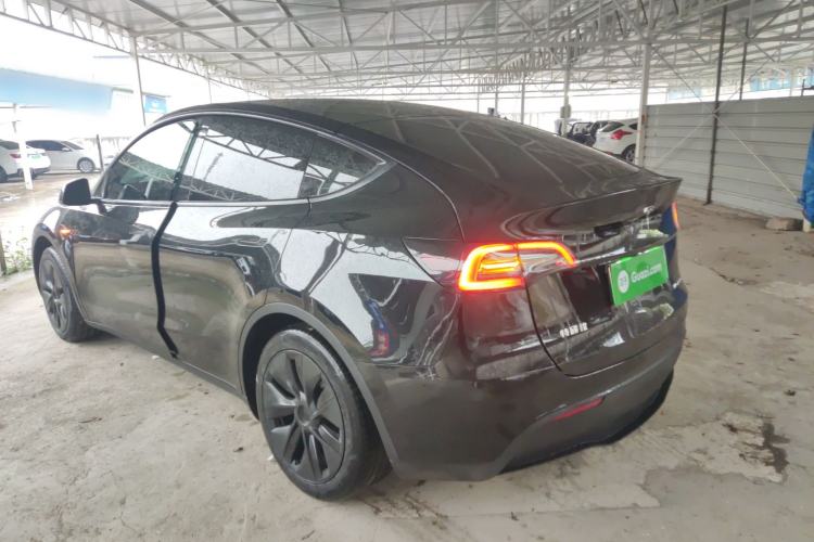 Used Tesla Model Y 2023 Rear-Wheel-Drive Version Rear Left 45 Deg