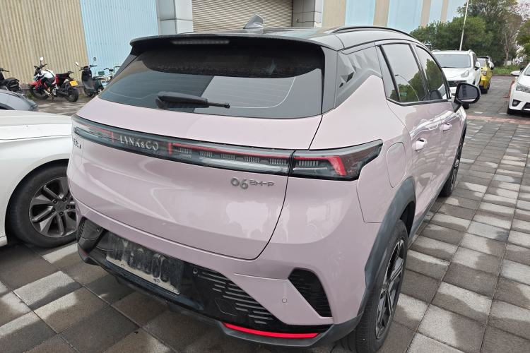 Used Lynk & Co 06 EM-P 2023 EM-P 126 Long-Range Halo Rear Right 45 Deg