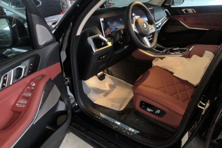 Used BMW X5 2026 Model, xDrive 30Li Prestige M Sport Night Package
