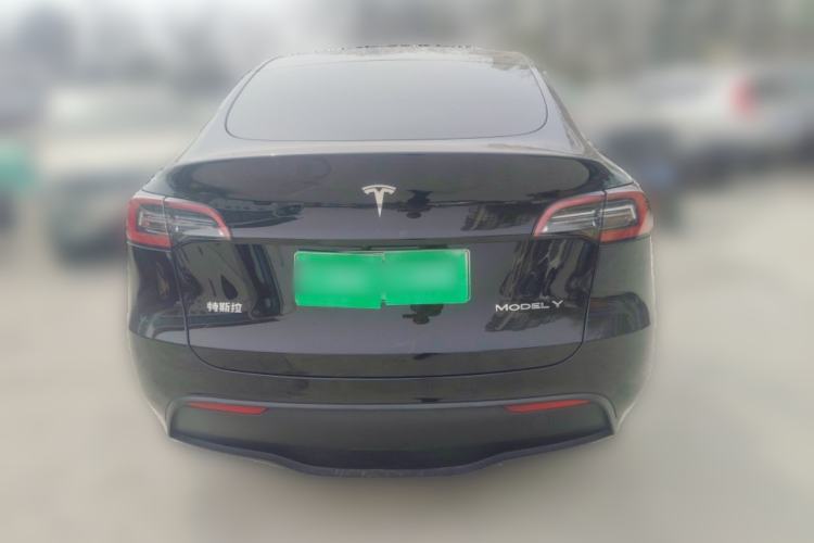 Used Tesla Model Y 2023 Long-Range All-Wheel-Drive Version

