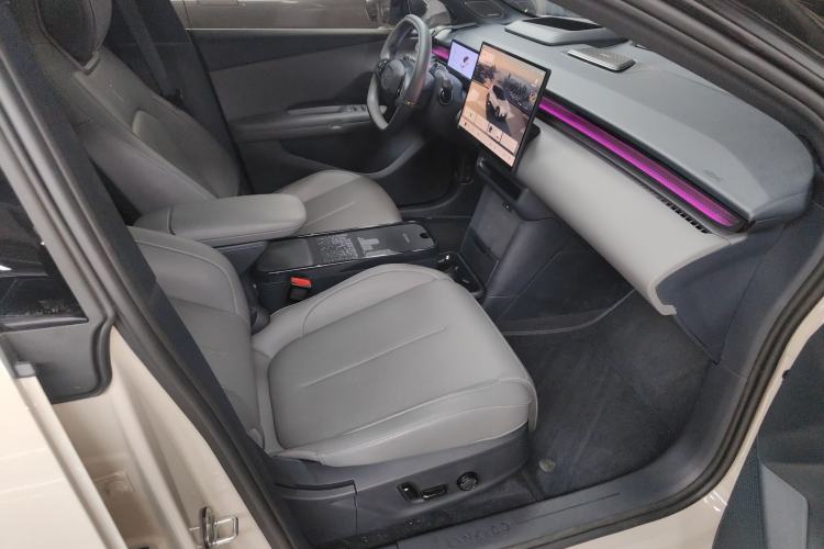 Used Lynk & Co Z20 2025 530 km Range Rear-Wheel Drive Max
