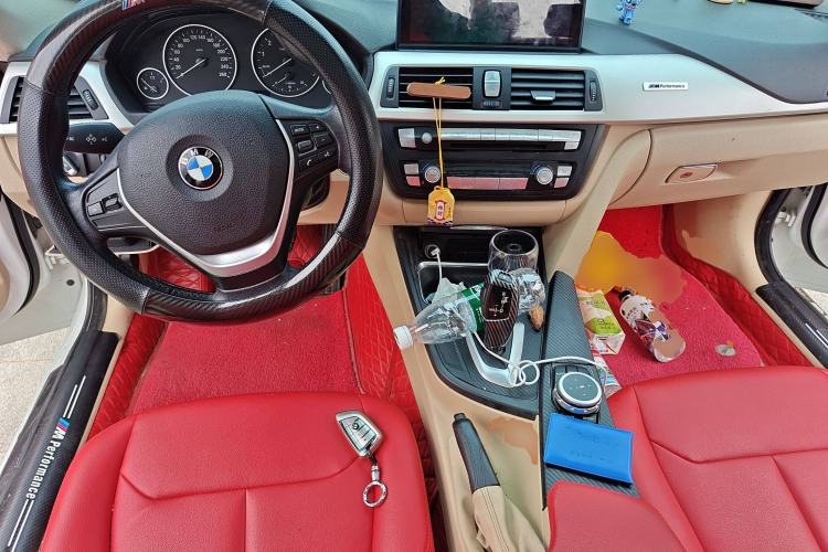 Used BMW 3 Series GT 2013 320i Leading Model
