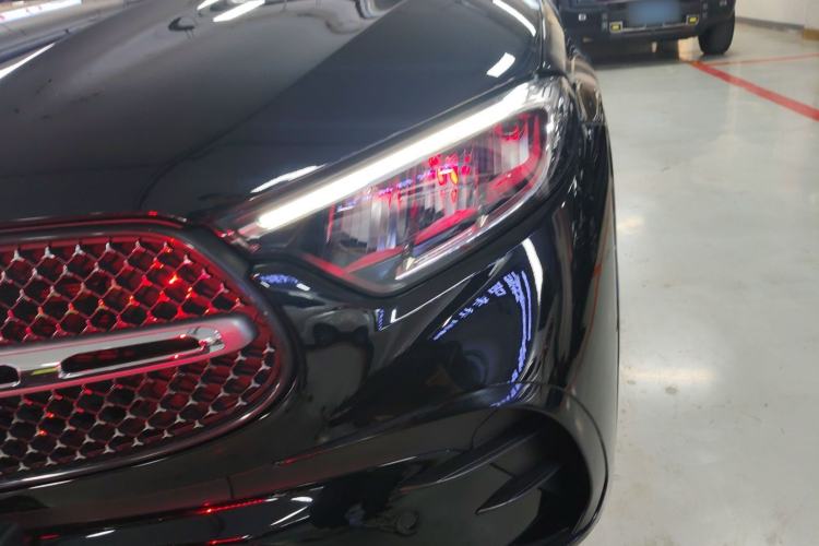 Used Mercedes-Benz GLC 2023 Refreshed GLC 300 L 4MATIC Dynamic Edition 5 Seats
