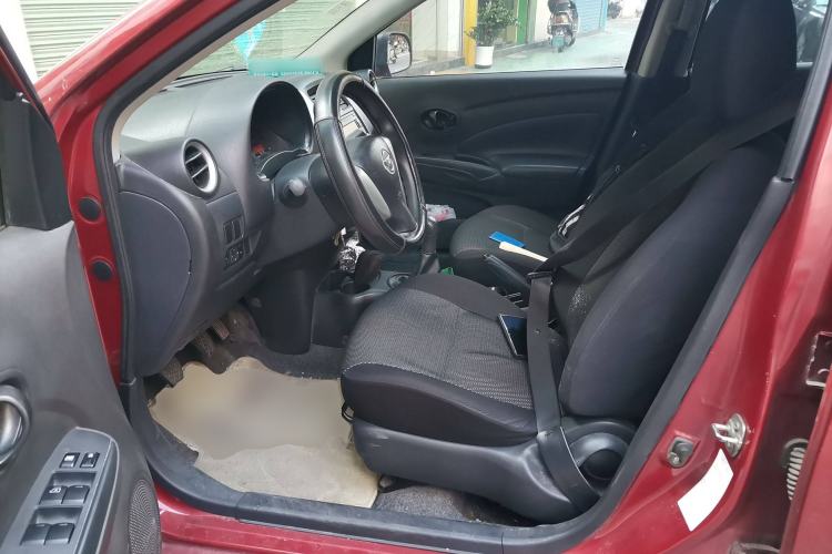 Used Nissan Sunny 2015 1.5XE Manual Elite Edition Driver Seat