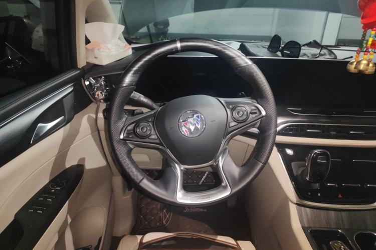 Used Buick GL8 2022 ES Landtrek 653T Comfort Edition