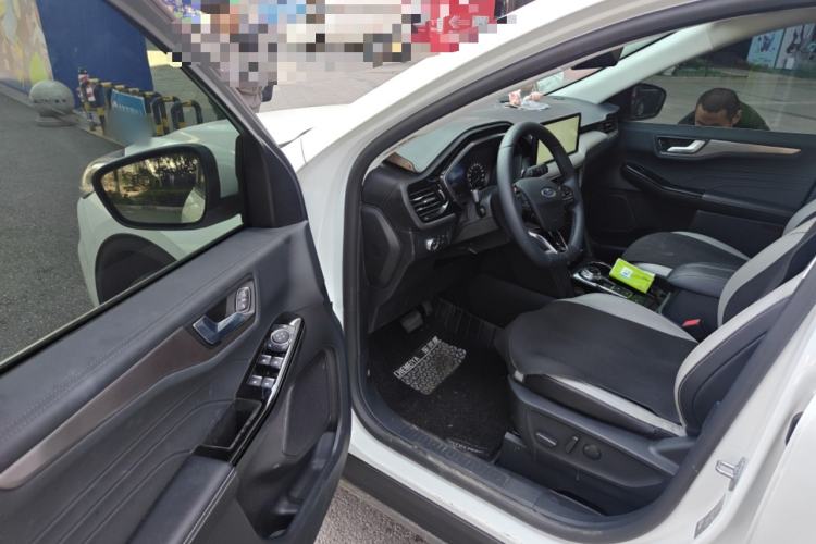 Used Ford Escape 2020 EcoBoost 245 Two-Wheel-Drive Titanium Edition