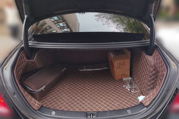 Used Mercedes-Benz E-Class 2020 Restyled E 300 L Sporty and Stylish Edition
