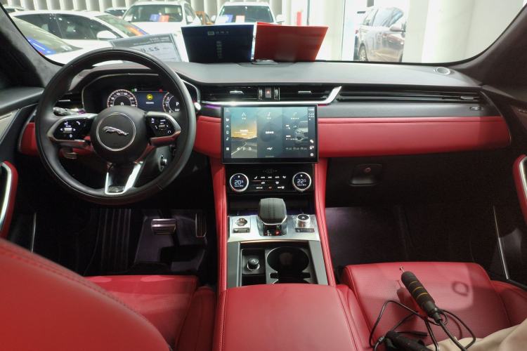 Used Jaguar F-PACE 2024 P250 R-Dynamic HSE
