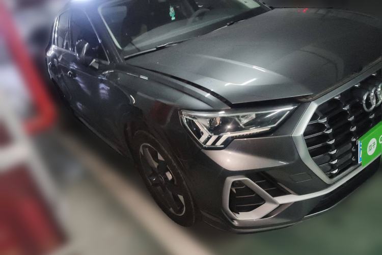 Used Audi Q3 2023 35 TFSI Fashion Dynamic Model (1.4T)
