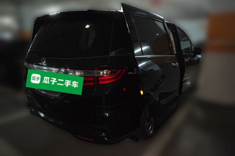 Used Honda Odyssey 2015 2.4L Supreme Edition
