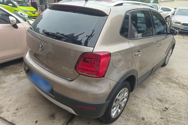 Used Volkswagen Polo 2016 1.6L Cross Polo Automatic
