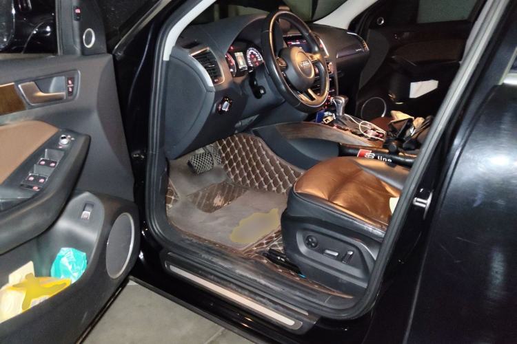 Used Audi Q5 2017 40 TFSI Comfort Model
