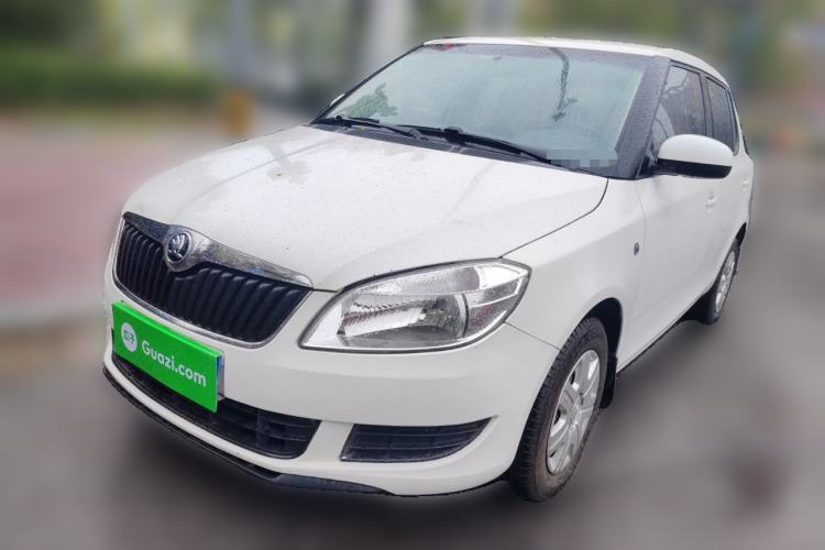 Used Skoda Fabia 2014 1.4L Automatic Crystal Edition