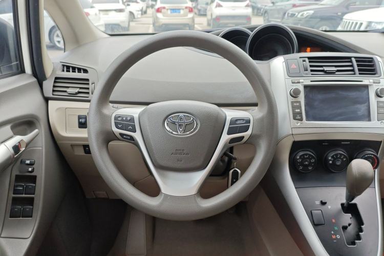 Used Toyota Verso 2015 180E CVT Crossover Edition