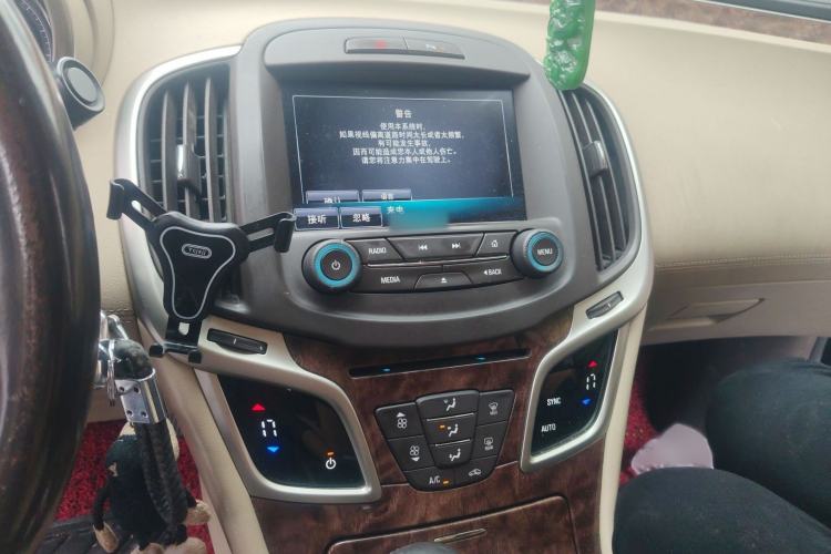 Used Buick LaCrosse 2013 2.4L SIDI Leading Comfort Version