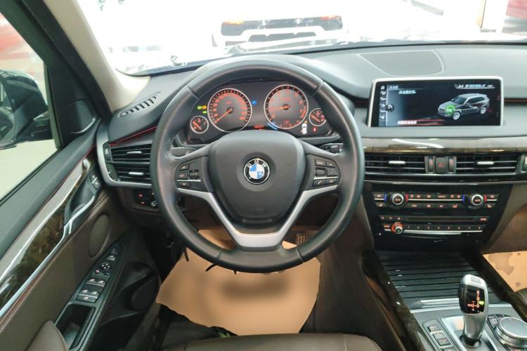 Used BMW X5 2017 xDrive28i
