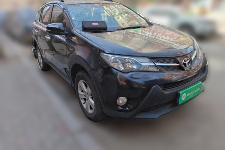 Used Toyota RAV4 2013 2.5L Automatic 4x4 Elite Edition Front Right 45 Deg