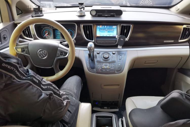 Used Buick GL8 2013 3.0L GT Luxury Business Haoya Edition