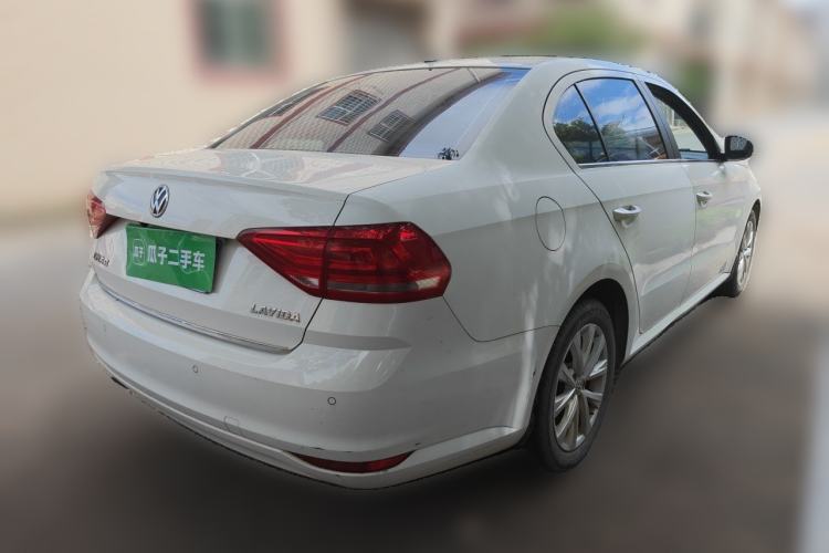 Used Volkswagen Lavida 2017 1.6L Automatic Comfort Edition
