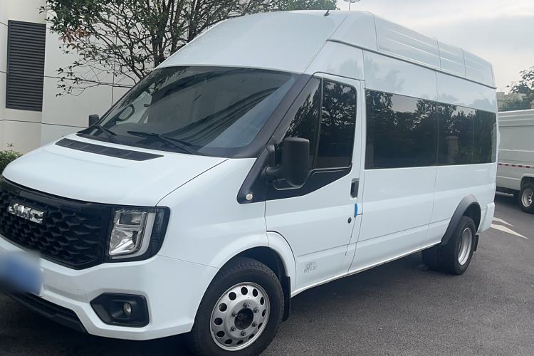 Used JMC Fushun 2023 2.0T Manual Diesel Long-Wheelbase High-Roof Business Van with Dual Rear Tires 6–9 Seats
