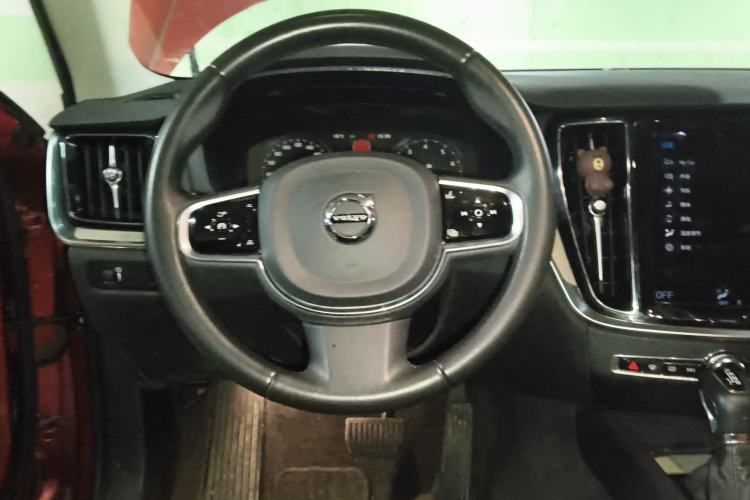 Used Volvo S60 2020 T4 Zhiyuan Luxury Edition
