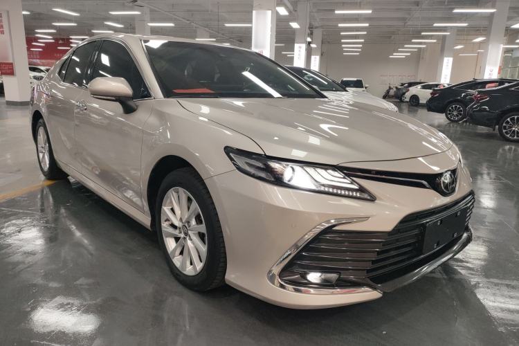 Used Toyota Camry 2021 2.0G Luxury Edition
