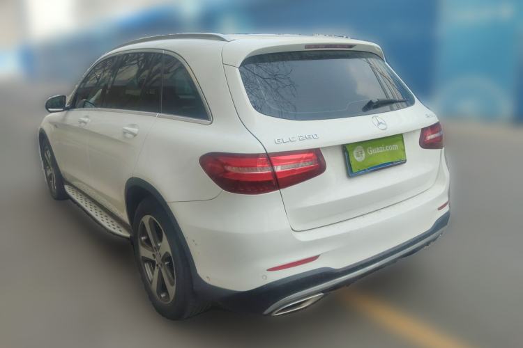 Used Mercedes-Benz GLC 2017 GLC 260 4MATIC Luxury Model
