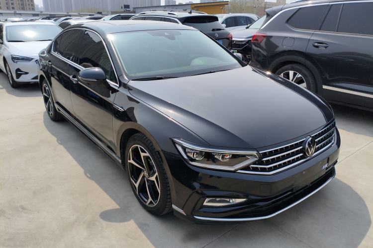 Used Volkswagen Magotan 2023 2 Million Units Commemorative Edition 330TSI DSG Luxury Version
