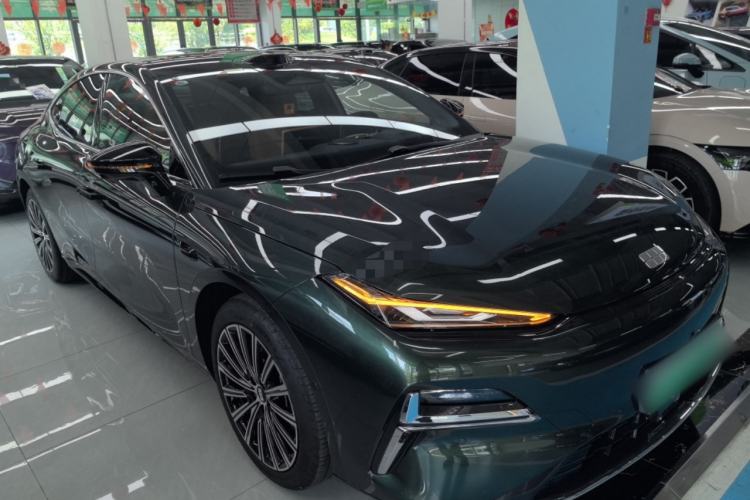 Used Geely Galaxy 8 2025 130km EM-P Starship Edition
