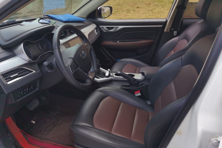 Used Geely Auto Vision 2019 Upgraded Model 1.5L Automatic Prestige Version China V Standard