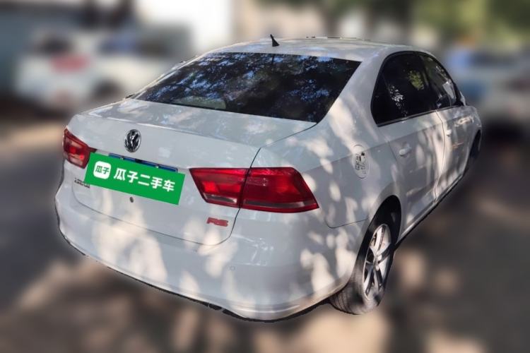 Used Volkswagen Santana 2015 1.6L Manual Comfort Edition