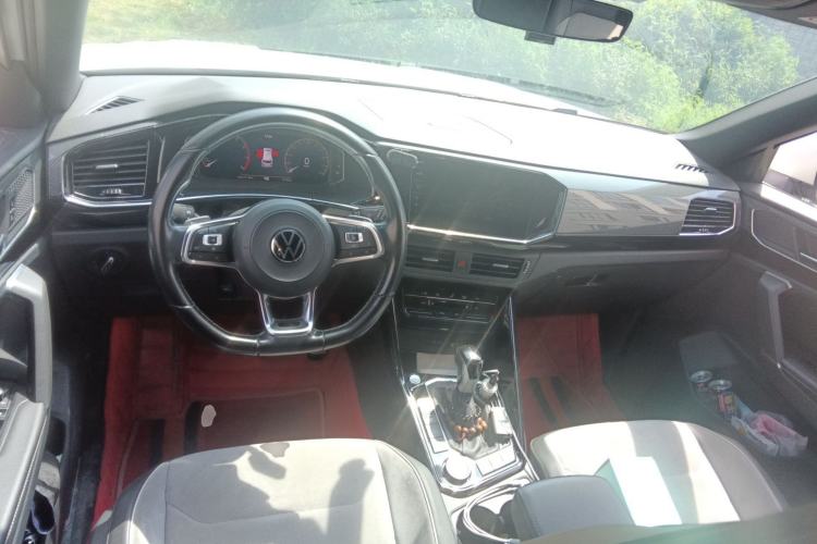 Used Volkswagen Tayron 2021 380TSI All-Wheel Drive R-Line Connected Version Steering Wheel