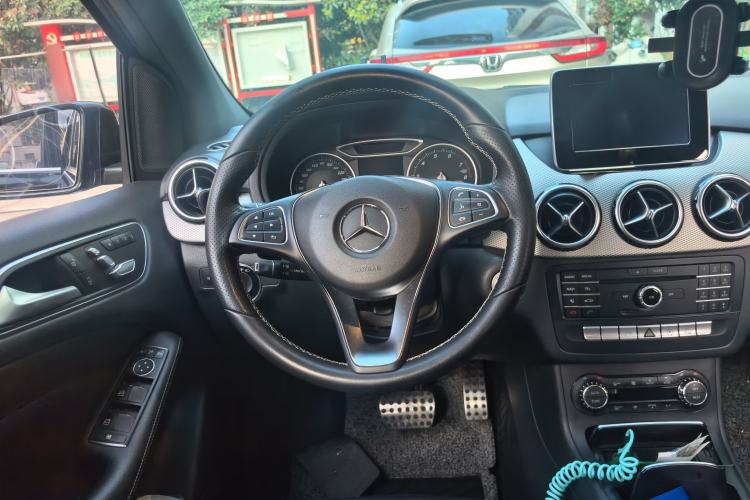 Used Mercedes-Benz B-Class 2015 B 200 Fashion Model
