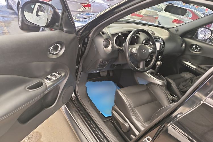 Used Infiniti ESQ 2014 1.6L Luxury Edition