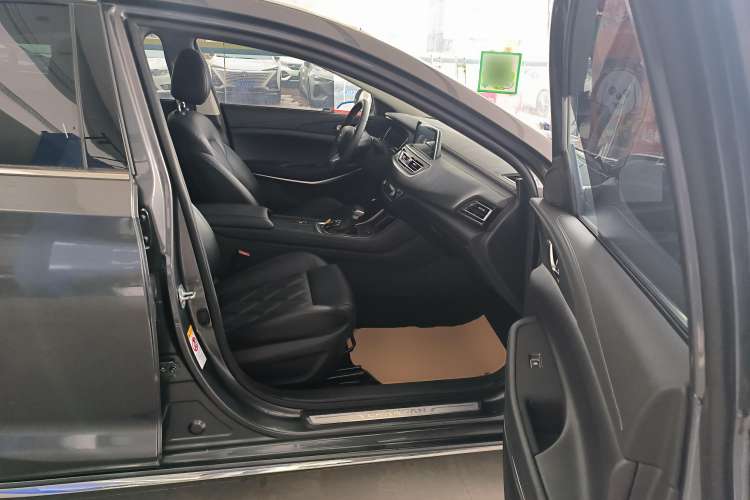 Used CHANGAN Ruicheng CC 2022 Blue Whale Edition 1.5T DCT Luxury Model
