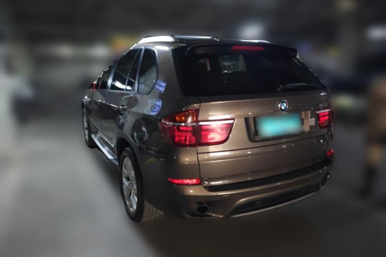 Used BMW X5 2011 xDrive35i Luxury Model Rear Left 45 Deg