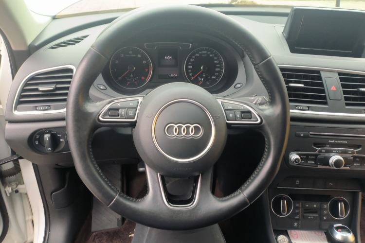 Used Audi Q3 2017 35 TFSI Fashion Model
