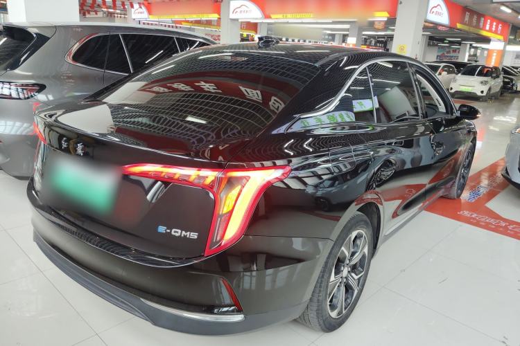 Used Hongqi E-QM5 2021 Online Booking Charging T3 Edition 4 Seats