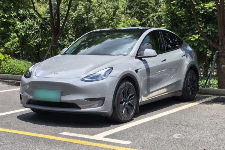 Used Tesla Model Y 2024 Long-Range All-Wheel-Drive Version