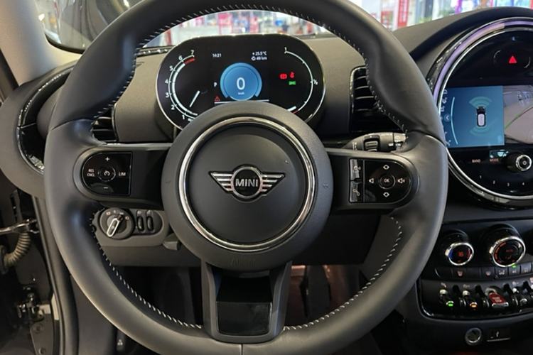 Used MINI Clubman 2022 Facelift 1.5T COOPER Connoisseur