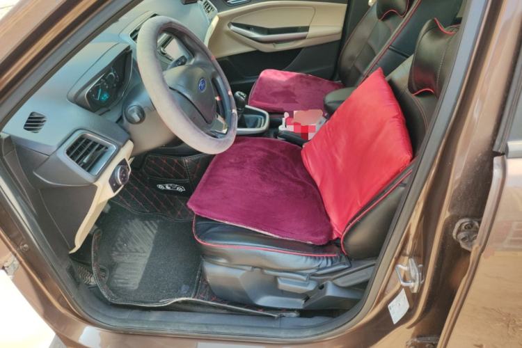 Used Ford Escort 2015 1.5L Manual Comfort Model
