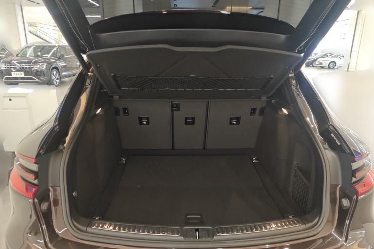 Used Porsche Macan 2017 Macan 2.0T Trunk